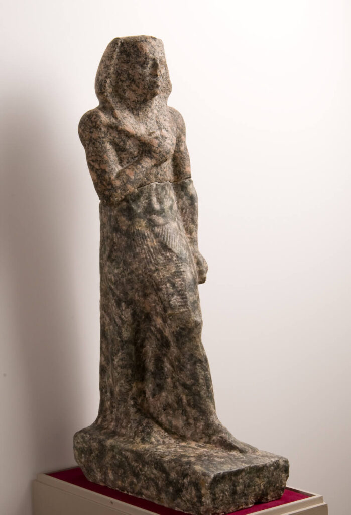 Statue of the Egyptian King Ny-user-ra.