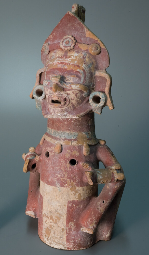An incense burner shaped like the Ñudzavui deity Toho Ita.